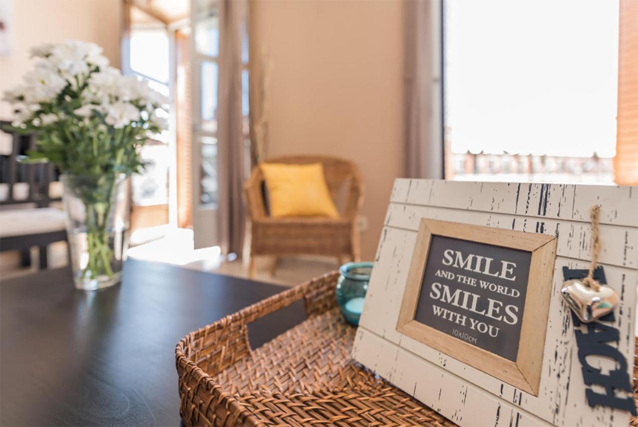 Boutique Apartments In The Heart Of マドリード エクステリア 写真