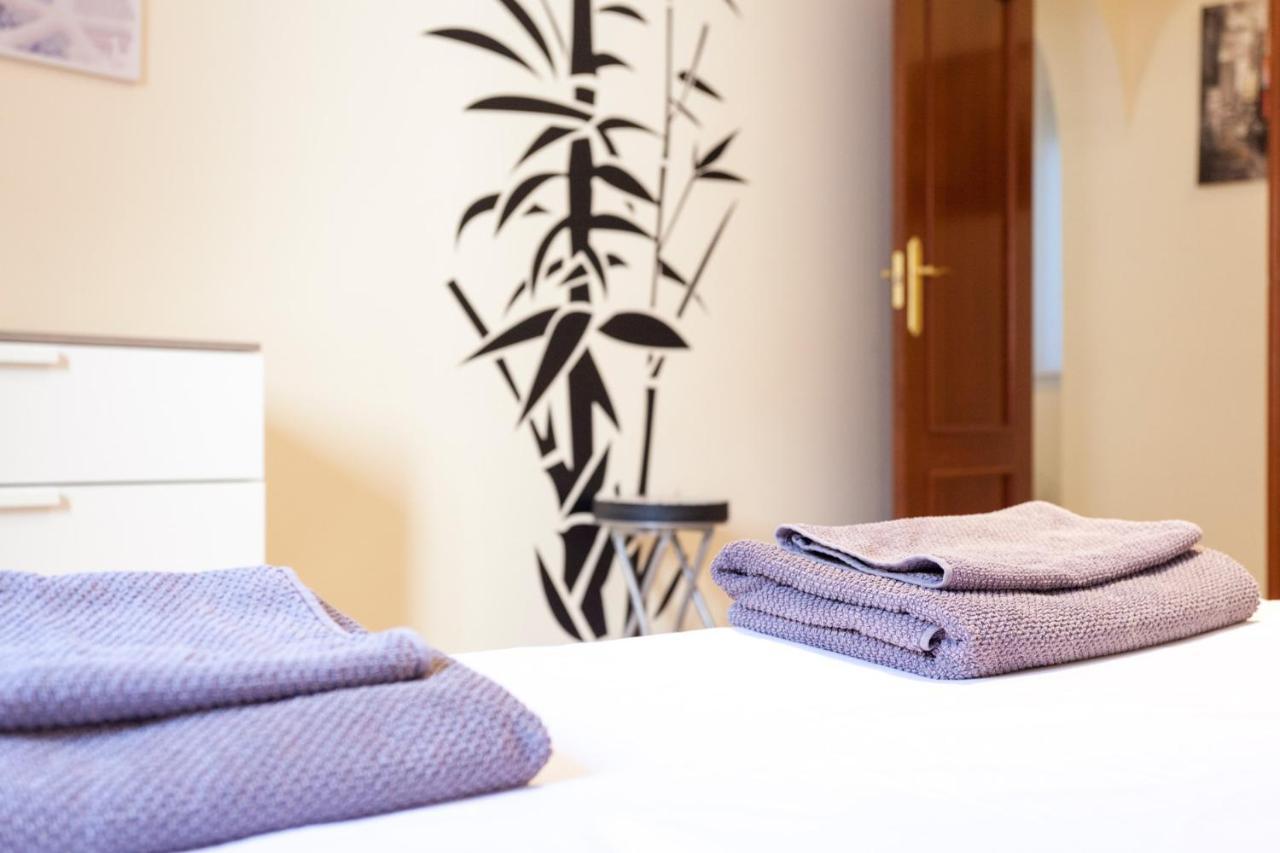 Boutique Apartments In The Heart Of マドリード エクステリア 写真